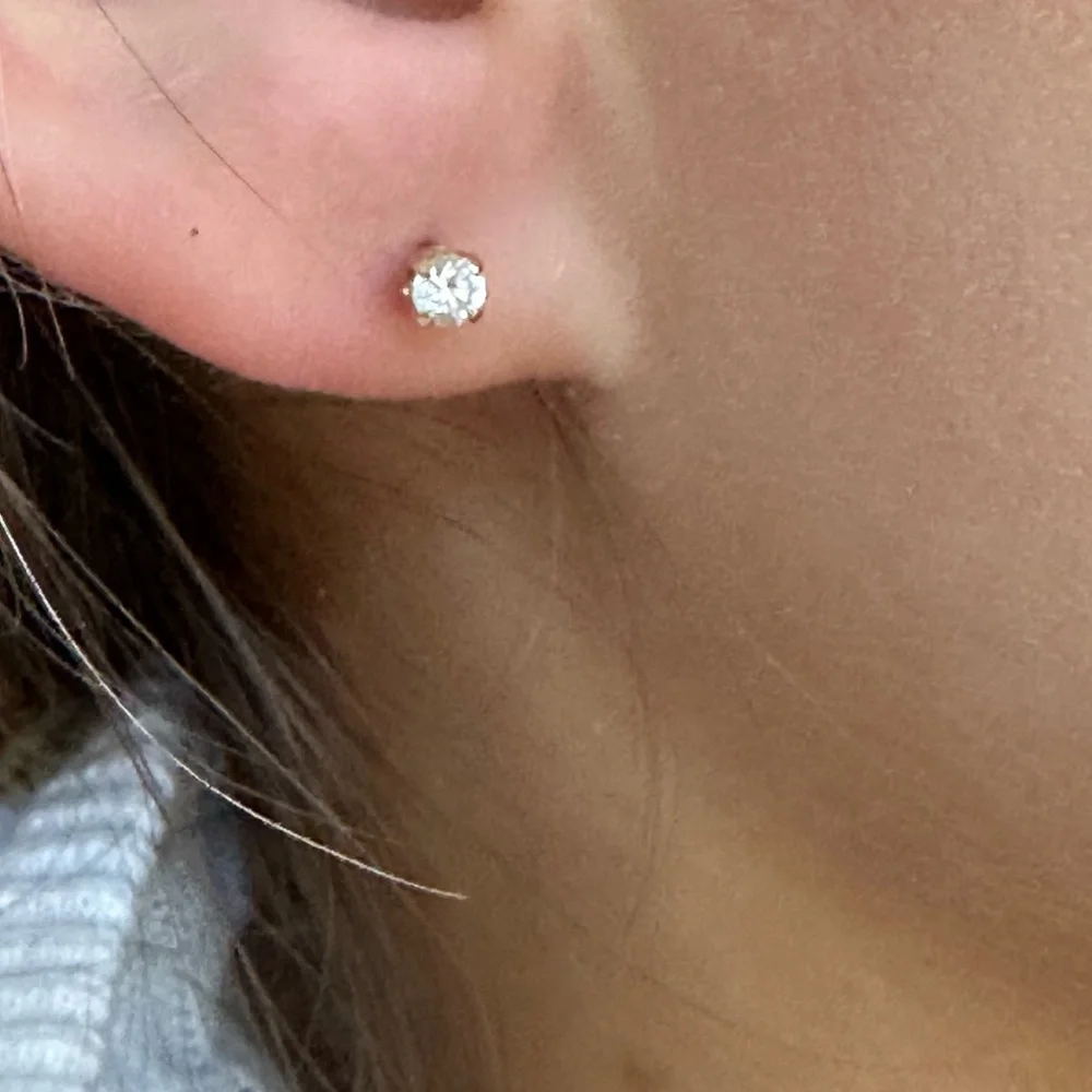 14k real solid Gold Stud CZ Earrings